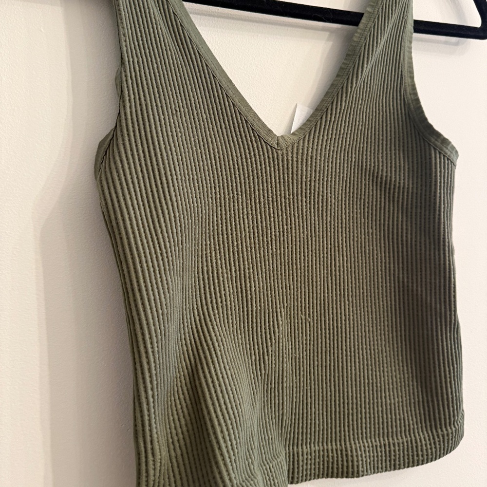 Cropped ribbed v-neck tank - Army green - medium
